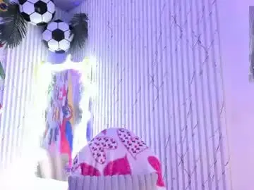 Naomy_tay1  live sex cam