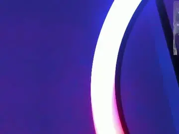Naomy_tay1  live sex cam