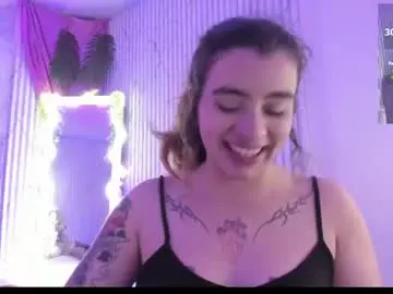 Naomy_tay1  live sex cam