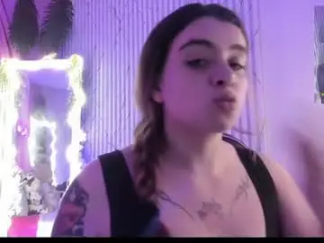 Naomy_tay1  live sex cam
