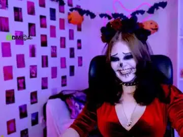 Nikki_kiss_  live sex cam
