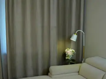 Nobukohittle  live sex cam