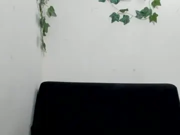 Paulinches_love  live sex cam