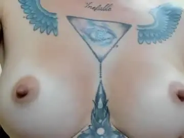 Paulinches_love  live sex cam