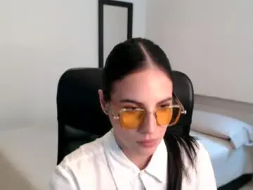 Pia_ranses  live sex cam