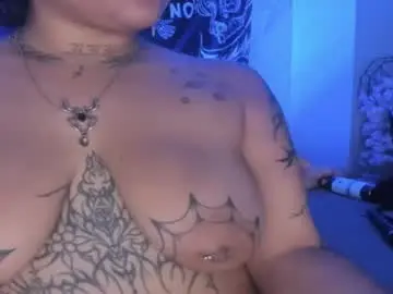 Raven_storm  live sex cam