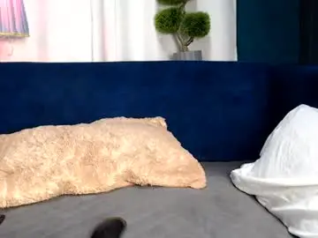 Sexy_larisa  live sex cam