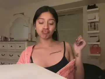 Babyynaughty  live sex cam