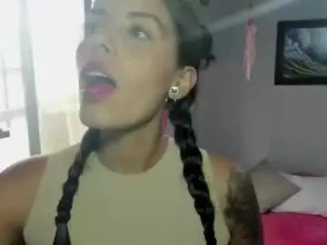 Charllothehart2  live sex cam