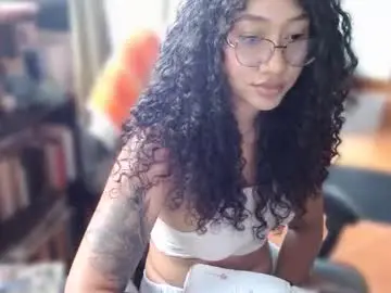 Clitia_xx  live sex cam