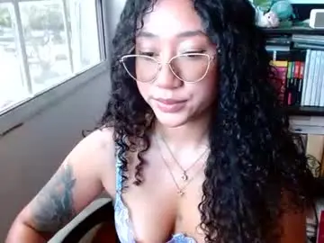 Clitia_xx  live sex cam