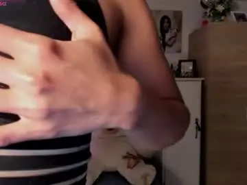 Cristamunez  live sex cam