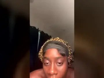 Daddy_am_i_ur_baby  live sex cam