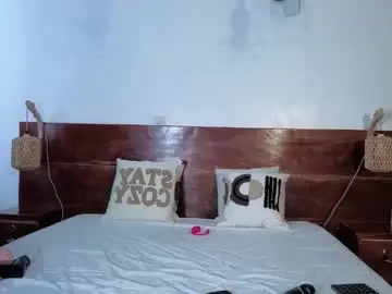 Elegant_ebony  live sex cam