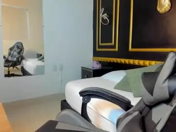 Laia_hatman  live sex cam