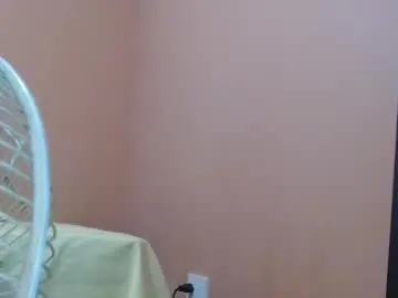 Mikaela_lovee  live sex cam