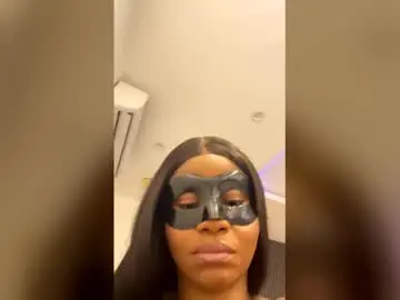 Mysticalee1  live sex cam