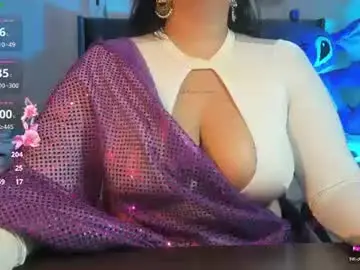 Shantatiaree  live sex cam