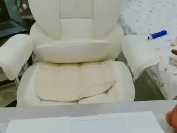 Evelove33  live sex cam