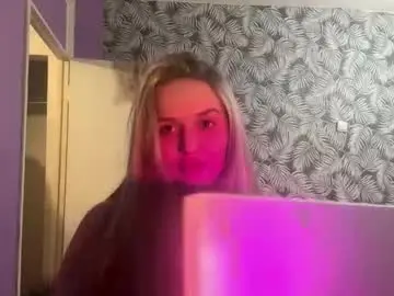 Leonorcoutee  live sex cam