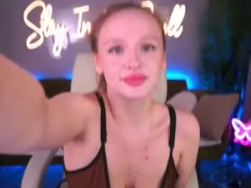 Lylanimfa  live sex cam