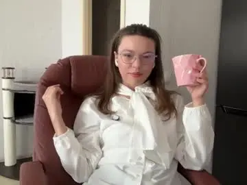 Sweetdreamvic  live sex cam