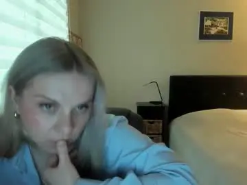 Winter_miracle  live sex cam