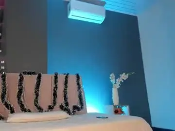 Arianna__8  live sex cam