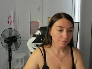 Elegantmystery  live sex cam