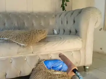 Flavia_cruz  live sex cam