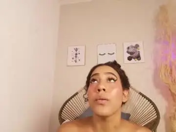 Flavia_cruz  live sex cam