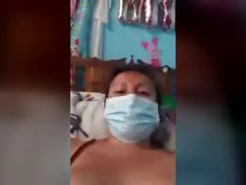 Kim_2325  live sex cam