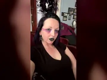 Lilith_in_valhalla  live sex cam