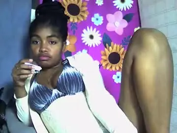 Mayajadorelie  live sex cam