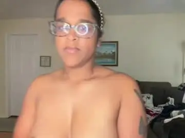 Mutebutcute30  live sex cam