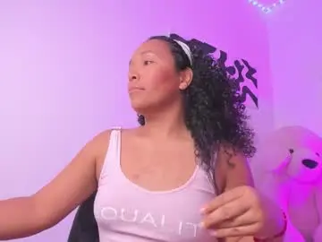 Desty_y  live sex cam