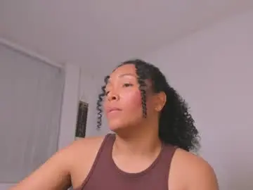 Desty_y  live sex cam