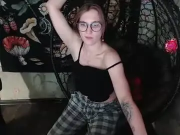 Greenwitch9  live sex cam