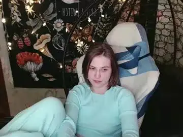 Greenwitch9  live sex cam