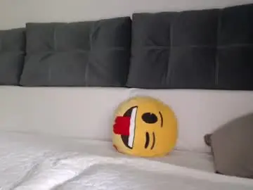Kitcatheaven4u  live sex cam