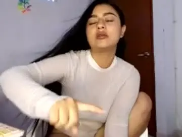 Kitty_hottt_  live sex cam