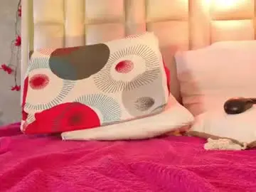 Lunarosse18  live sex cam