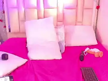 Lunarosse18  live sex cam