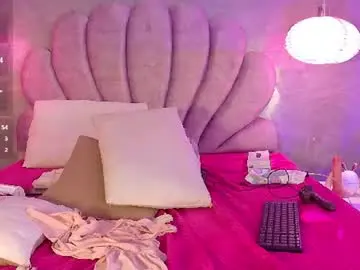 Lunarosse18  live sex cam