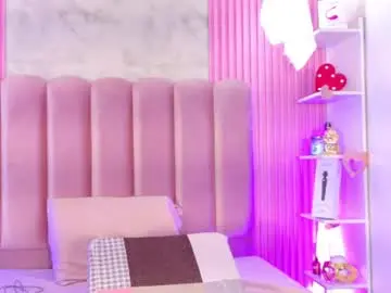 Lunarosse18  live sex cam