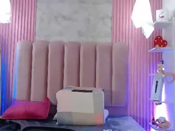 Lunarosse18  live sex cam
