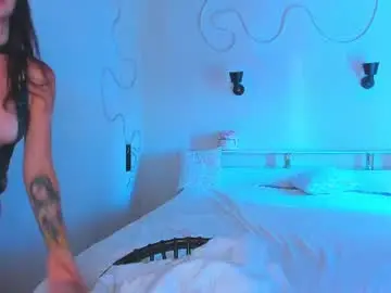 Mishalo  live sex cam