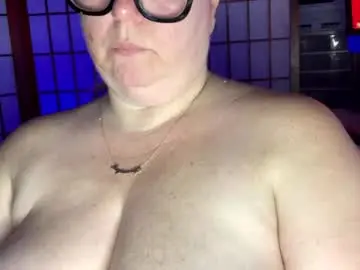 Platinumpuzzy  live sex cam