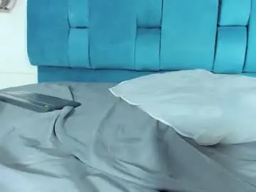 Sabrina_hills  live sex cam