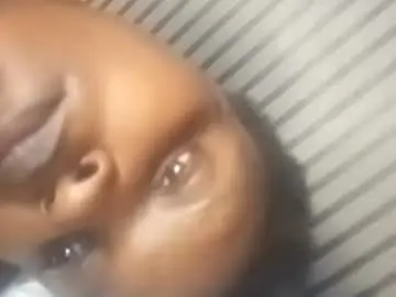 Curvysafari  live sex cam
